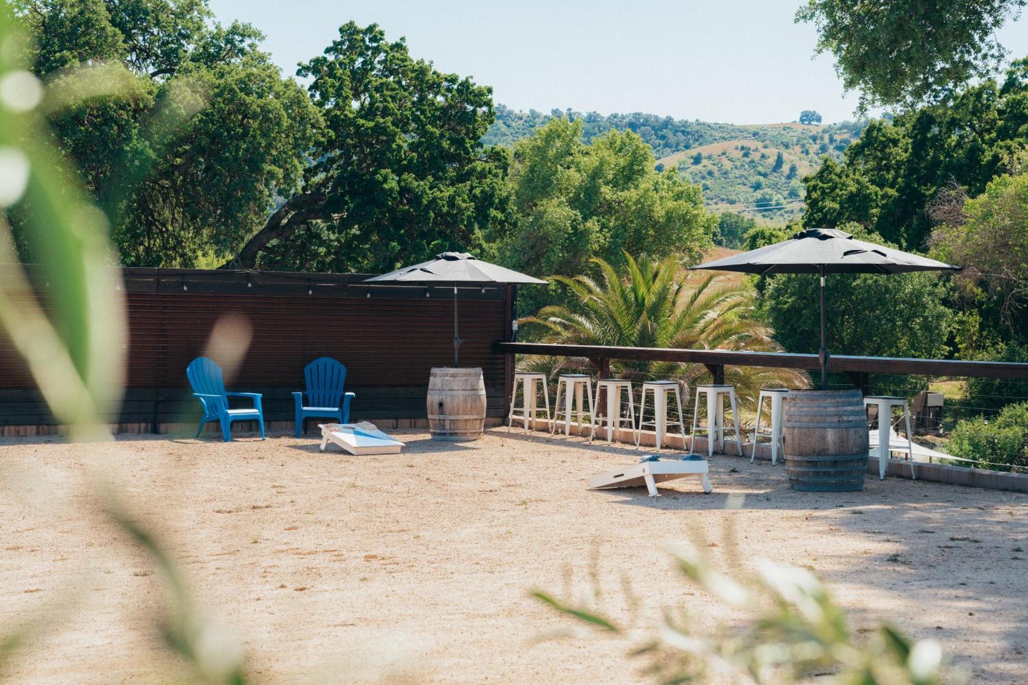 Wine Country Modern Farmhouse With Heated Pool, Hot Tub, Cybertruck باسو روبليس، سان لويس أوبيسبو، كاليفورنيا المظهر الخارجي الصورة