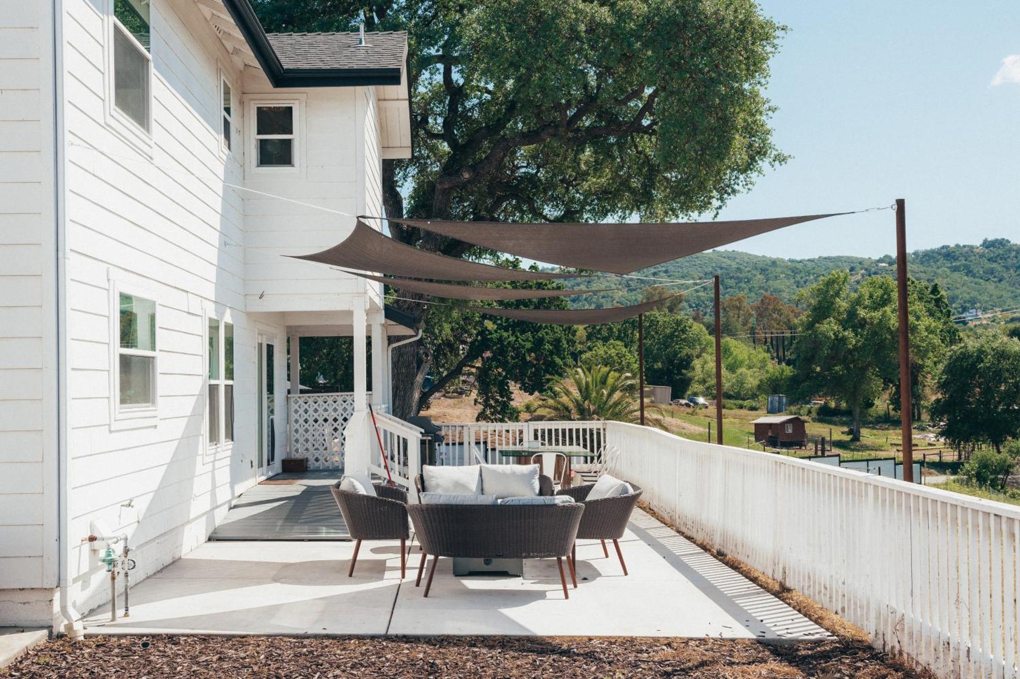 Wine Country Modern Farmhouse With Heated Pool, Hot Tub, Cybertruck باسو روبليس، سان لويس أوبيسبو، كاليفورنيا المظهر الخارجي الصورة